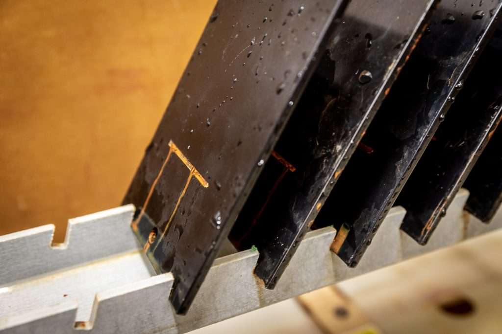 Plaatjes tijdens zoutsproeitest tbv ISO 12944